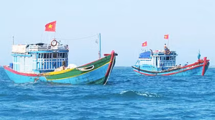 Hỗ trợ kinh phí mua bảo hiểm cho các tàu khai thác hải sản xa bờ