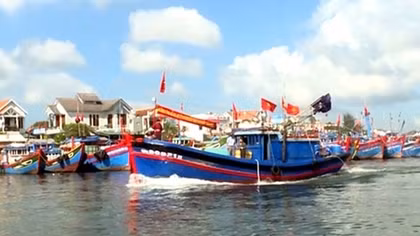 Ngư dân vươn khơi bám biển Hoàng Sa, Trường Sa