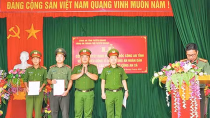 Thực hiện thí điểm đưa Công an chính quy về làm Công an xã