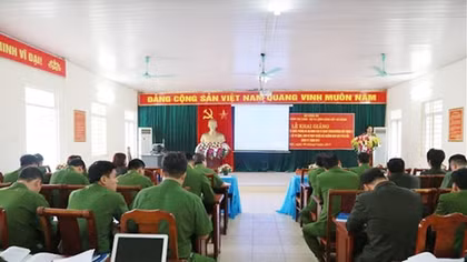 Khai giảng lớp bồi dưỡng kiến thức quốc phòng và an ninh khóa VI, khu vực phía Bắc