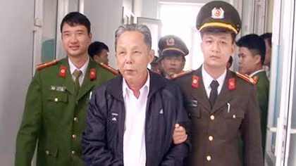 Chủ tịch xã và cán bộ địa chính xã dính vào lao lý vì "ăn bẩn"