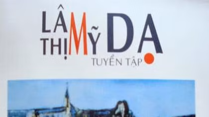 Nữ sĩ Lâm Thị Mỹ Dạ: Biết mình còn mắc nợ đóa phù dung