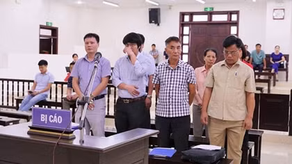 Đề nghị xem xét trách nhiệm của lãnh đạo huyện Từ Liêm