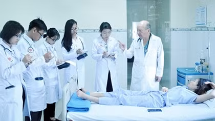 Cơ hội học tập, việc làm đối với thí sinh nữ ngày càng tăng