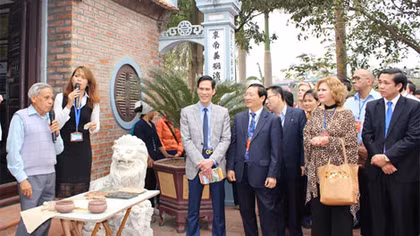 Khám phá văn hóa truyền thống Việt