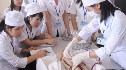 Quy định trình độ tương đương sẽ không minh bạch và khó kiểm soát