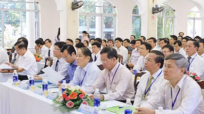 Thi tuyển lãnh đạo