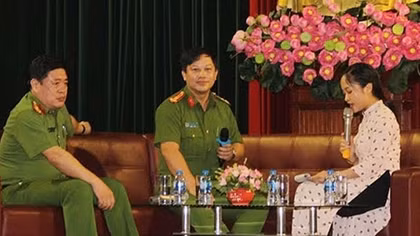 Tọa đàm “Chia sẻ kinh nghiệm thực tế trong công tác chỉ huy chữa cháy và cứu nạn cứu hộ”