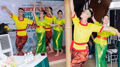 Đông đảo nghệ nhân tham gia Festival Nghệ thuật dân gian Việt Nam lần 1