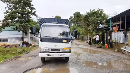 Vì sao người dân phản đối việc sửa chữa đoạn tuyến QL40B nối lên cao tốc Đà Nẵng - Quảng Ngãi?