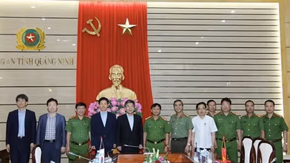 Đoàn Cảnh sát quốc gia Hàn Quốc thăm và làm việc với Công an Quảng Ninh