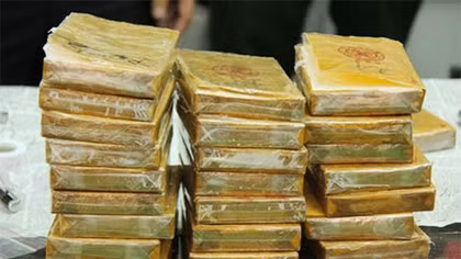 Đối tượng giấu 30 bánh heroin trong thùng loa