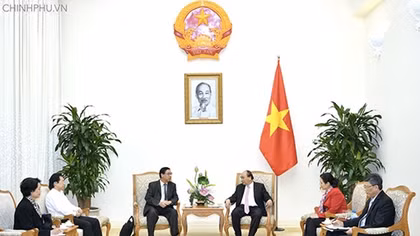 Thủ tướng tiếp Chủ tịch Hội Liên lạc với người Việt Nam ở nước ngoài