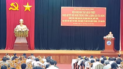 Hội nghị học tập, quán triệt Nghị quyết Hội nghị Trung ương 4 tại miền Trung - Tây Nguyên