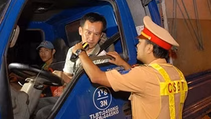 Đề xuất tăng mức xử phạt lái xe sử dụng rượu bia, ma tuý