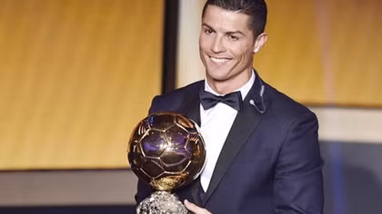 Cristiano Ronaldo lại giành Quả bóng vàng: Năm đại thành công của CR7