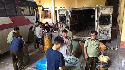 Tạm giữ 1.500 sản phẩm mỹ phẩm không rõ nguồn gốc