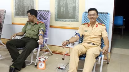 Công an Phú Quốc tham gia hiến máu tình nguyện