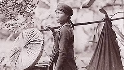 Xắn váy quai cồng