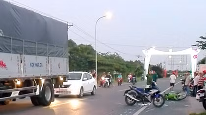 Va chạm liên hoàn, 2 thanh niên tử vong ngày mùng 3 Tết
