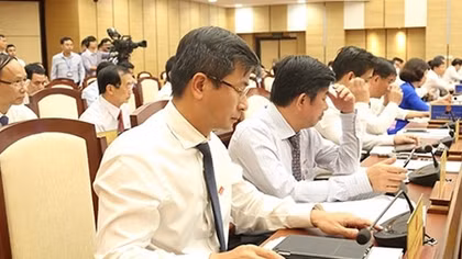 Cử tri Hà Nội kiến nghị thu hồi các dự án chậm triển khai