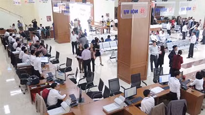 Chuyển từ chính quyền quản lý sang chính quyền phục vụ