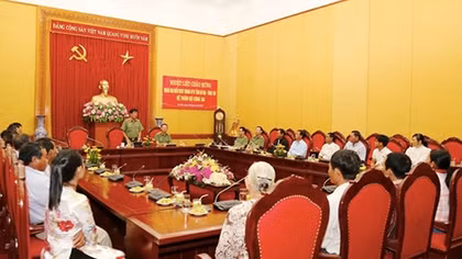Đoàn đại biểu người có uy tín trong dân tộc thiểu số tỉnh Bà Rịa - Vũng Tàu đến thăm Bộ Công an