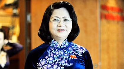 Phó Chủ tịch nước dự kỷ niệm 50 năm đăng quang của Quốc vương Brunei