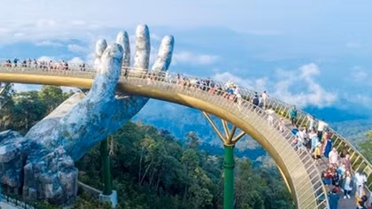 Hơn 3.000 du khách Indonesia tới Bà Nà Hills