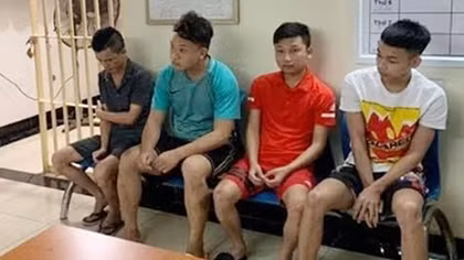 Liên tiếp phát hiện quán bar có người sử dụng ma tuý