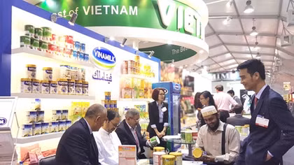 Vinamilk 40 năm: Vươn cao Việt Nam - Vươn tầm thế giới Những nhà máy ngàn tỉ
