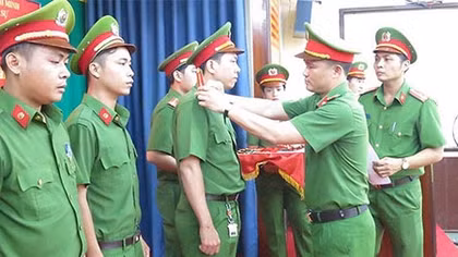 Điều kiện, thời hạn xét phong, thăng cấp bậc hàm sĩ quan, hạ sĩ quan, chiến sĩ CAND