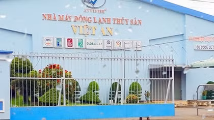 Đại gia “ôm” 1.800 tỷ đồng trốn đi nước ngoài, nông dân nuôi cá tra điêu đứng
