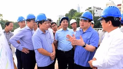 Cầu vượt nút giao An Dương - Thanh Niên thông xe trước 10-10