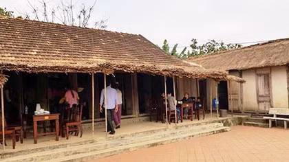 Về vùng cát, thăm nhà Đại tướng bên cầu Kiến Giang