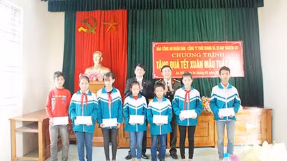 Chuyện cảm động của một học sinh nghèo ở Bình Lục, Hà Nam