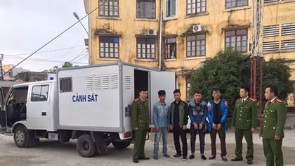 Trắng đêm săn lùng nhóm đối tượng ốp chất nổ đòi nợ