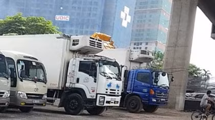 Làm rõ phản ánh về bãi gửi xe “lậu” gầm cầu Thăng Long