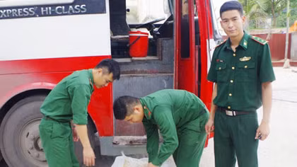 Ngăn chặn nhiều vụ thực phẩm bẩn đã phân hủy từ biên giới