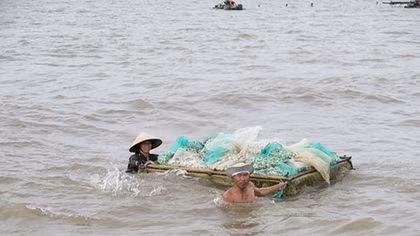 Tàu vỏ thép “biến” ước mơ vươn khơi xa của ngư dân thành hiện thực