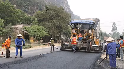 Bộ trưởng Giao thông vận tải truy trách nhiệm giữ tiền bảo trì của địa phương