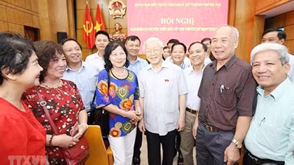 Chống tham nhũng: Xu thế "không ai có thể đứng ngoài cuộc"
