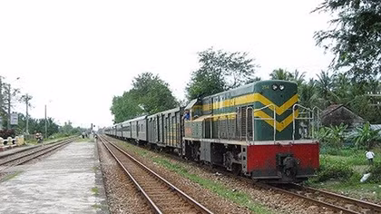 Dự án cải tạo đường ngang của ngành đường sắt: sờ đâu sai đó