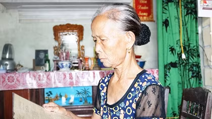 Chuyện cảm động về người hơn 40 năm nuôi mẹ và đi tìm mộ anh là liệt sỹ