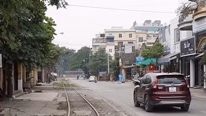 Giải quyết tình trạng vi phạm hành lang an toàn đường sắt