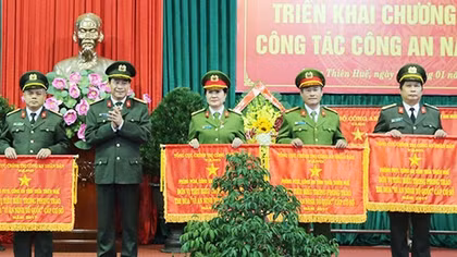 Nhiều đối tượng trốn nã bị xộ khám