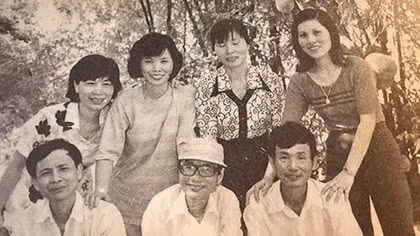 Nguyên Hồng, chuyện một người cha mẫu mực