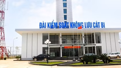 Phạt 7,5 triệu và tước giấy phép kiểm soát viên không lưu ngủ quên