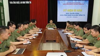 Phát huy vai trò của đội ngũ nhà giáo CAND trong xây dựng lực lượng Công an đủ phẩm chất, năng lực và uy tín, ngang tầm nhiệm vụ