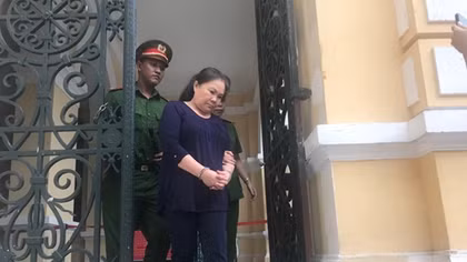 Cán bộ phường chiếm đoạt 7,4 tỉ đồng quỹ “xoá đói giảm nghèo” lĩnh 20 năm tù